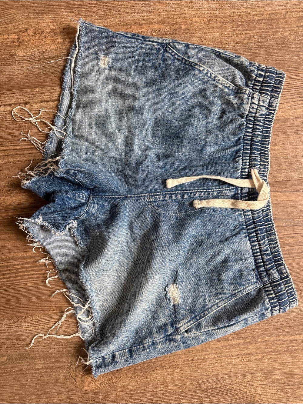 GAP Easy Denim Shorts Distressed